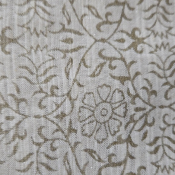 Coldwater Creek White and Gold Women's Top - Picture 4 of 6